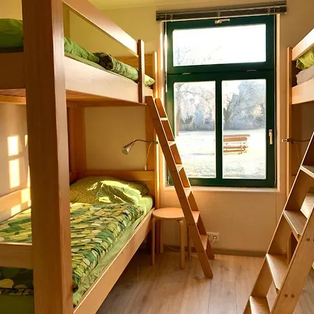 Senfbude - Schöne Und Ruhige Lounge Mit Bis 8 Schlafplätzen! Leipzig